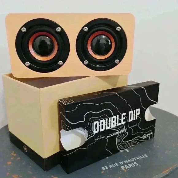 DOUBLE DIP Wireless Speaker Travel a size NWT Branded Drip Swag - Picture 1 of 6
